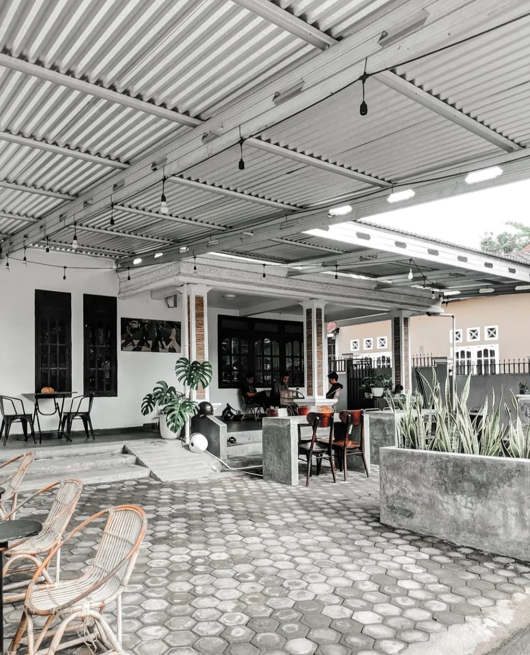 Interior Cafe