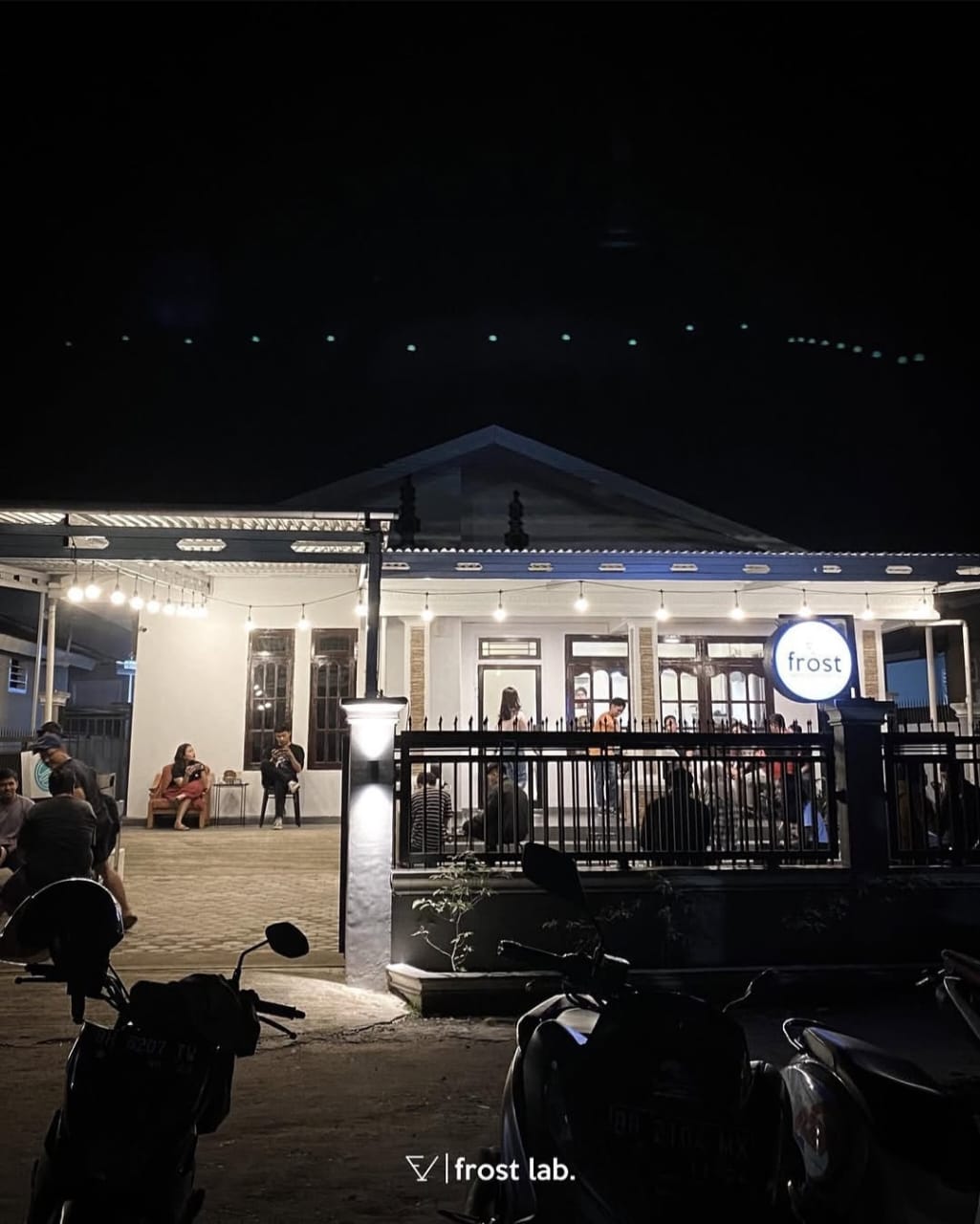 Suasana Cafe